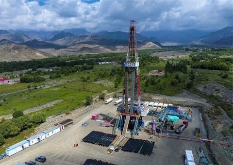 新疆加快推动柴窝堡凹陷北缘油气勘探，有望形成大型油气田